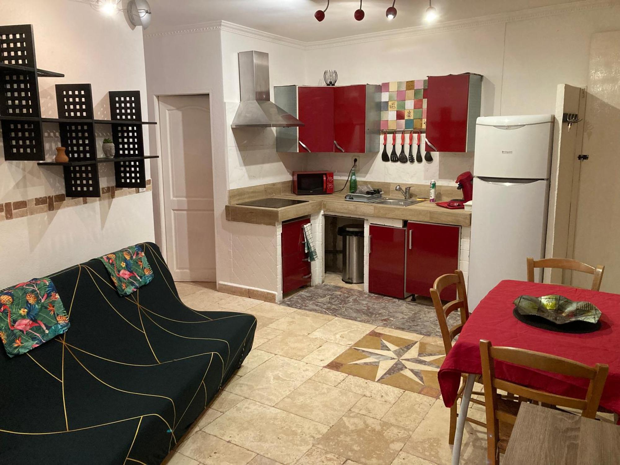 Tres Bel Appartement Cosy Et Chaleureux A นีมส์ ภายนอก รูปภาพ
